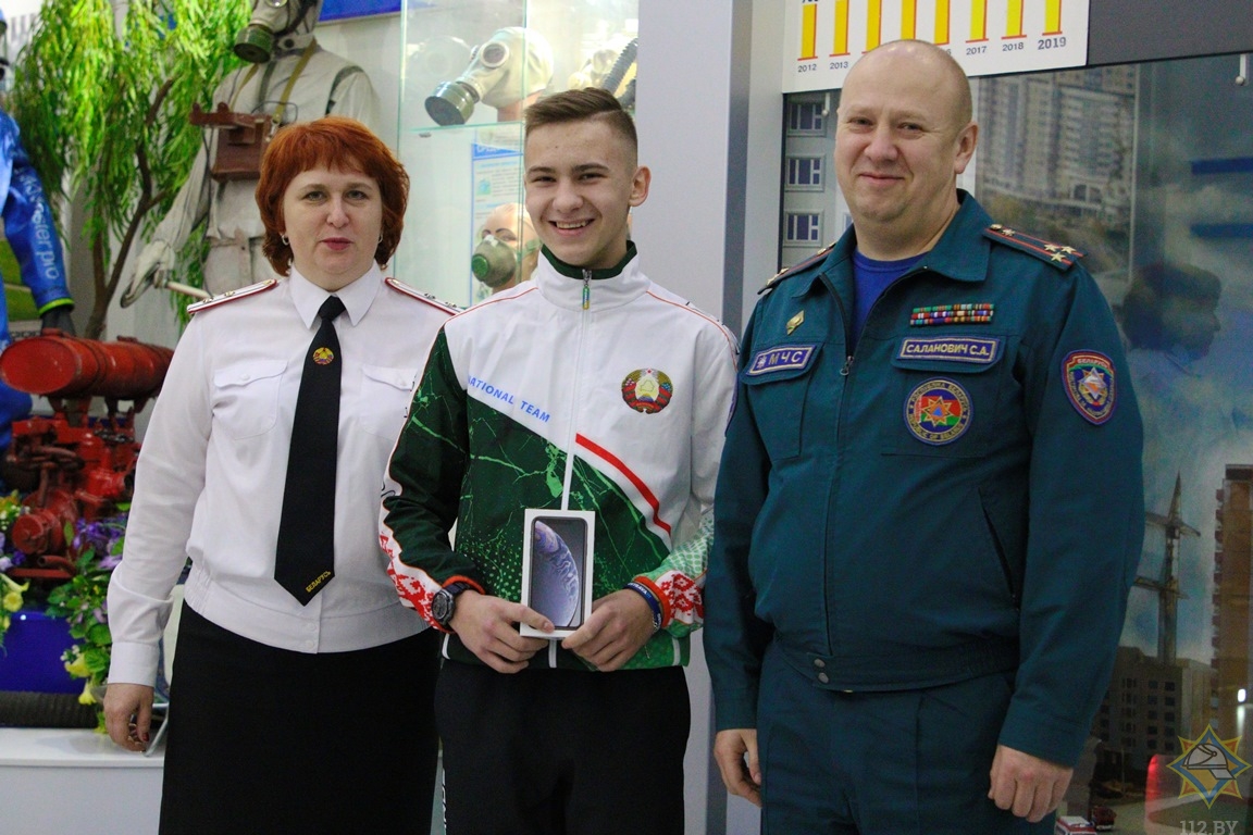В столице наградили юношескую сборную города Минска по пожарно-спасательному спорту
