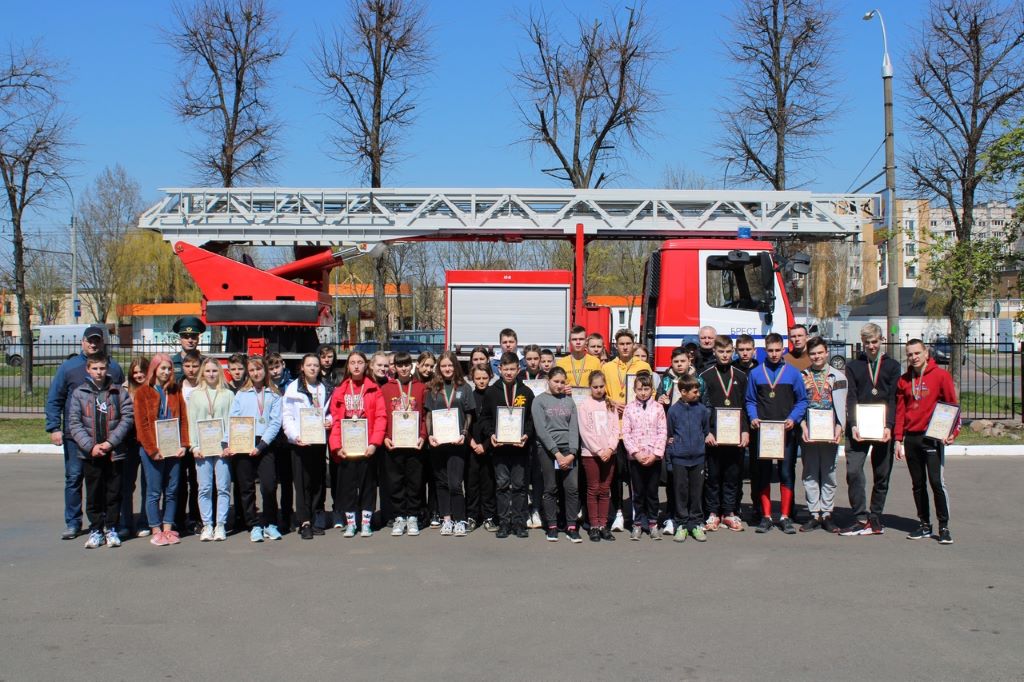Состоялся чемпионат Брестской области по пожарно-спасательному спорту среди юношей (юниоров) и девушек (юниорок)